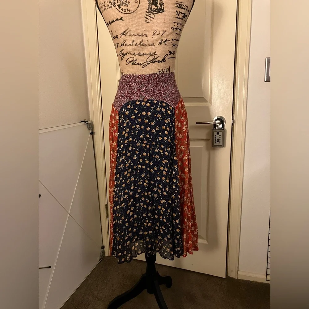 Anthropologie meadow rue Multicolor ditsy Floral flowy mixed print Midi Skirt 12 - Picture 5 of 7